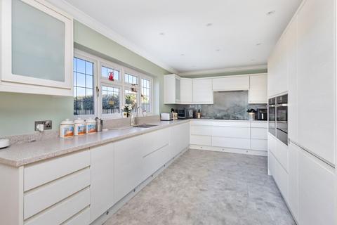 4 bedroom detached house for sale, Coastal Road, East Preston, BN16