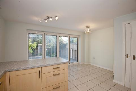 undefined, Gloucester Avenue, Shinfield, READING