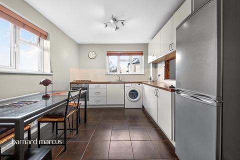 1 bedroom flat for sale, Friern Park, London