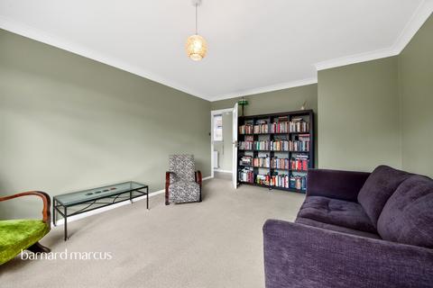1 bedroom flat for sale, Friern Park, London