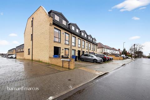 4 bedroom end of terrace house for sale, Bacon Lane, Edgware