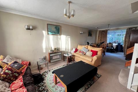 undefined, Holland Way, Newport Pagnell
