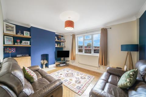 undefined, Lynton Road, London