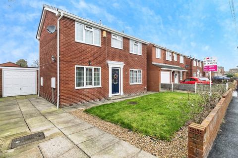 4 bedroom detached house for sale, Langdale Drive, Ackworth, Pontefract