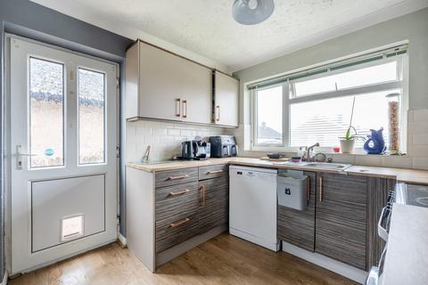 2 bedroom detached bungalow for sale, St. Marys Close, Alpington