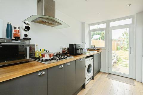 2 bedroom terraced house for sale, Hythe Crescent, Seaford