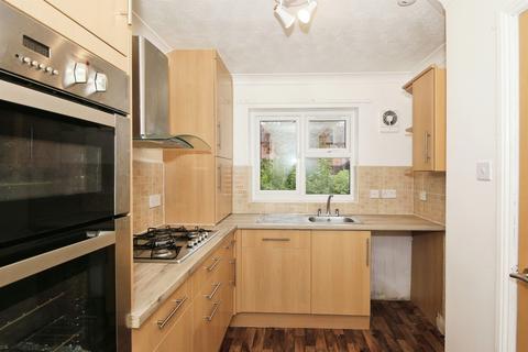 2 bedroom end of terrace house for sale, Grevel Close, Spalding