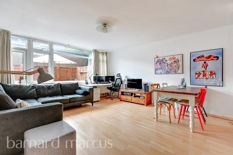 2 bedroom flat for sale, Sawkins Close, London