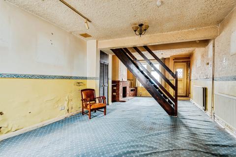 2 bedroom terraced house for sale, Elmina Road, Swindon
