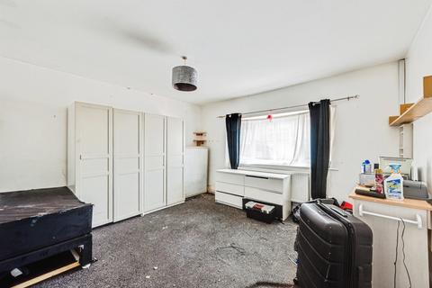 5 bedroom terraced house for sale, Dover Street, Swindon