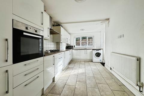 5 bedroom terraced house for sale, Dover Street, Swindon