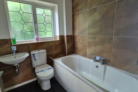 3 bedroom semi-detached house for sale, Fitzwilliam Close, Cross Inn, Pontyclun