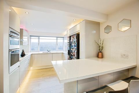 4 bedroom detached house for sale, Springwood Drive, Copley
