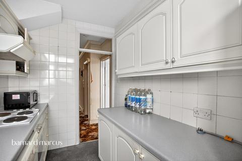 3 bedroom terraced house for sale, Ross Road, London