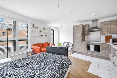 undefined, Broadwater Road, London