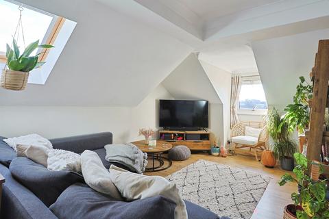2 bedroom flat for sale, Cleveland Road, Bournemouth