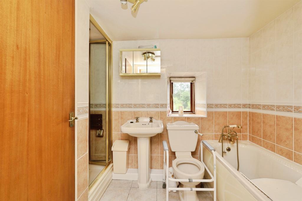 Ensuite