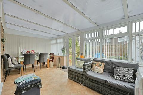 undefined, Ashleigh Gardens, Wymondham