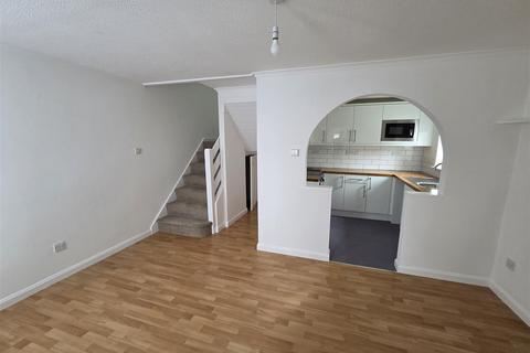 1 bedroom semi-detached house to rent, St. Erme