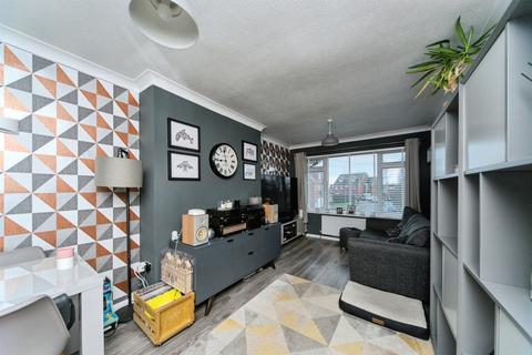 3 bedroom flat for sale, Hastings Road, Bexhill-On-Sea