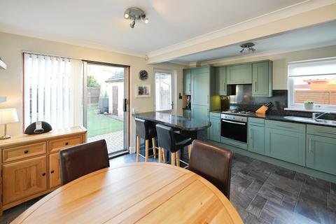 undefined, Rosebank Gardens, Lawthorn, Irvine