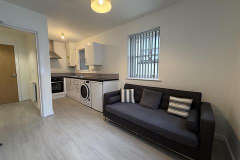 1 bedroom apartment to rent, Linnet Mansion, 2a Linnet Lane, Liverpool