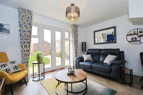 2 bedroom semi-detached house for sale, Black Pear Drive, Stourport-On-Severn