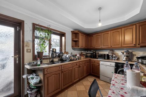 4 bedroom end of terrace house for sale, George Road, New Malden