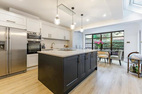 4 bedroom terraced house for sale, Ravensbury Road, London SW18