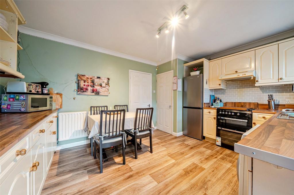 Kitchen/Reception