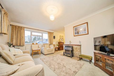 2 bedroom detached bungalow for sale, St. Christopher Road, Colchester