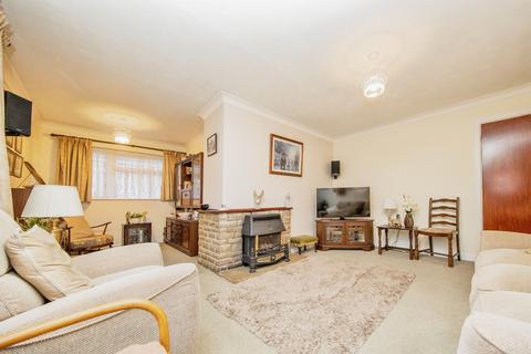 2 bedroom detached bungalow for sale, St. Christopher Road, Colchester