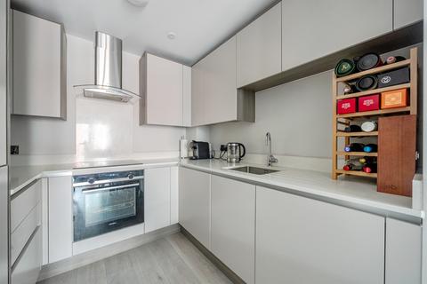 2 bedroom apartment for sale, The Colonnade, Maidenhead