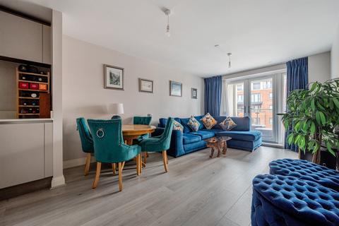 2 bedroom apartment for sale, The Colonnade, Maidenhead