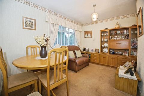 2 bedroom semi-detached house for sale, Tynant Road, Beddau, Pontypridd