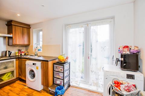 3 bedroom terraced house for sale, Pippin Court, Halifax
