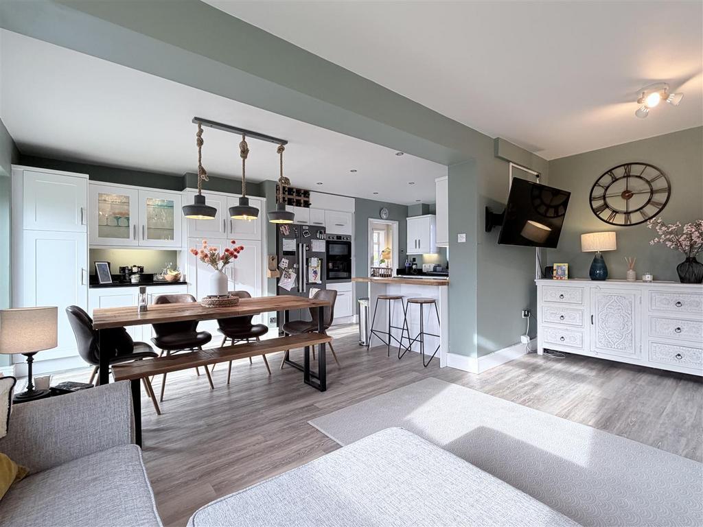 Kitchen/Dining/Family Room