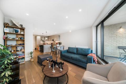 2 bedroom flat to rent, Kilburn High Road, London NW6