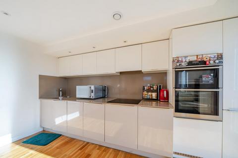 2 bedroom flat to rent, Ealing Road,  Brentford,  TW8