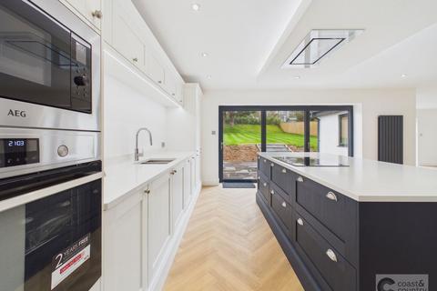 4 bedroom detached bungalow for sale, Exeter Road, Kingsteignton