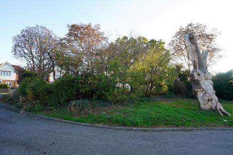 undefined, Woodfield Avenue, Northwood, HA6