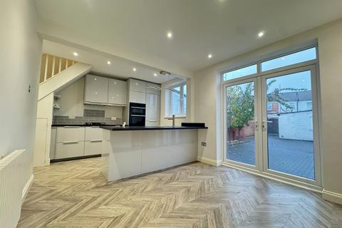 3 bedroom terraced house for sale, Rosebery Avenue, Portsmouth