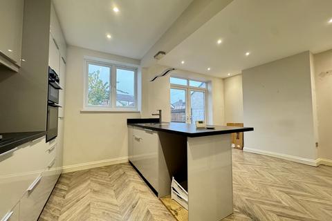 3 bedroom terraced house for sale, Rosebery Avenue, Portsmouth
