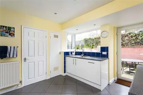 4 bedroom detached house for sale - View 5