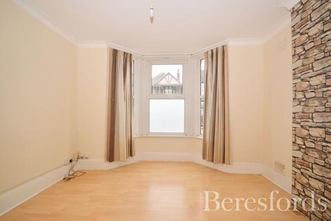1 bedroom maisonette for sale, Medora Road, Romford, RM7