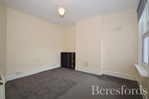 1 bedroom maisonette for sale, Medora Road, Romford, RM7