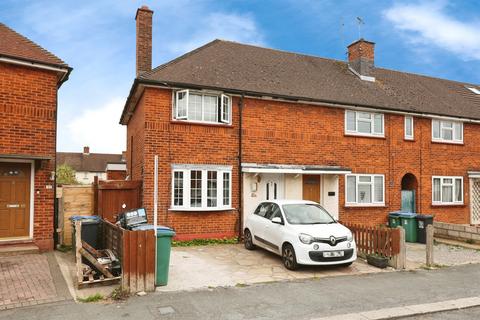Ross Crescent, Watford