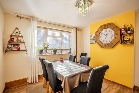3 bedroom terraced house for sale, Springfield Avenue, Hereford