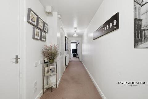 1 bedroom flat for sale, Ashton Court, Chingford E4