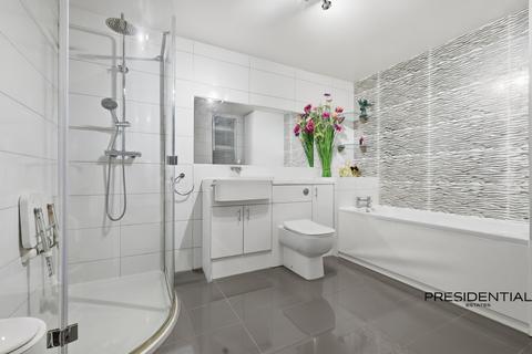 1 bedroom flat for sale, Ashton Court, Chingford E4